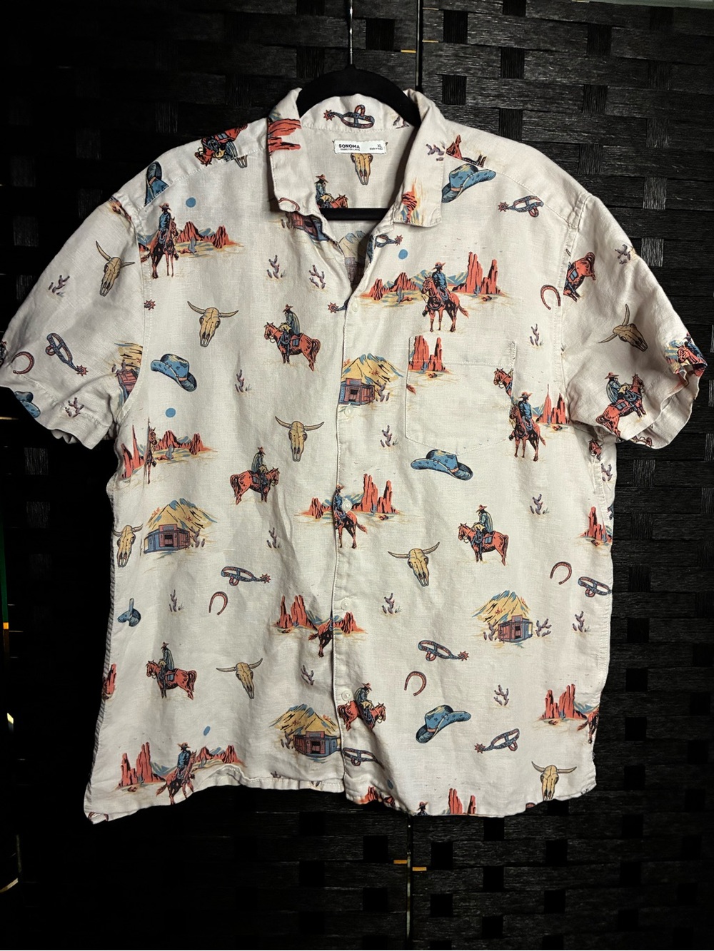 Sonoma Cream Short-Sleeve Button-Down with Red & Blue Western Motif